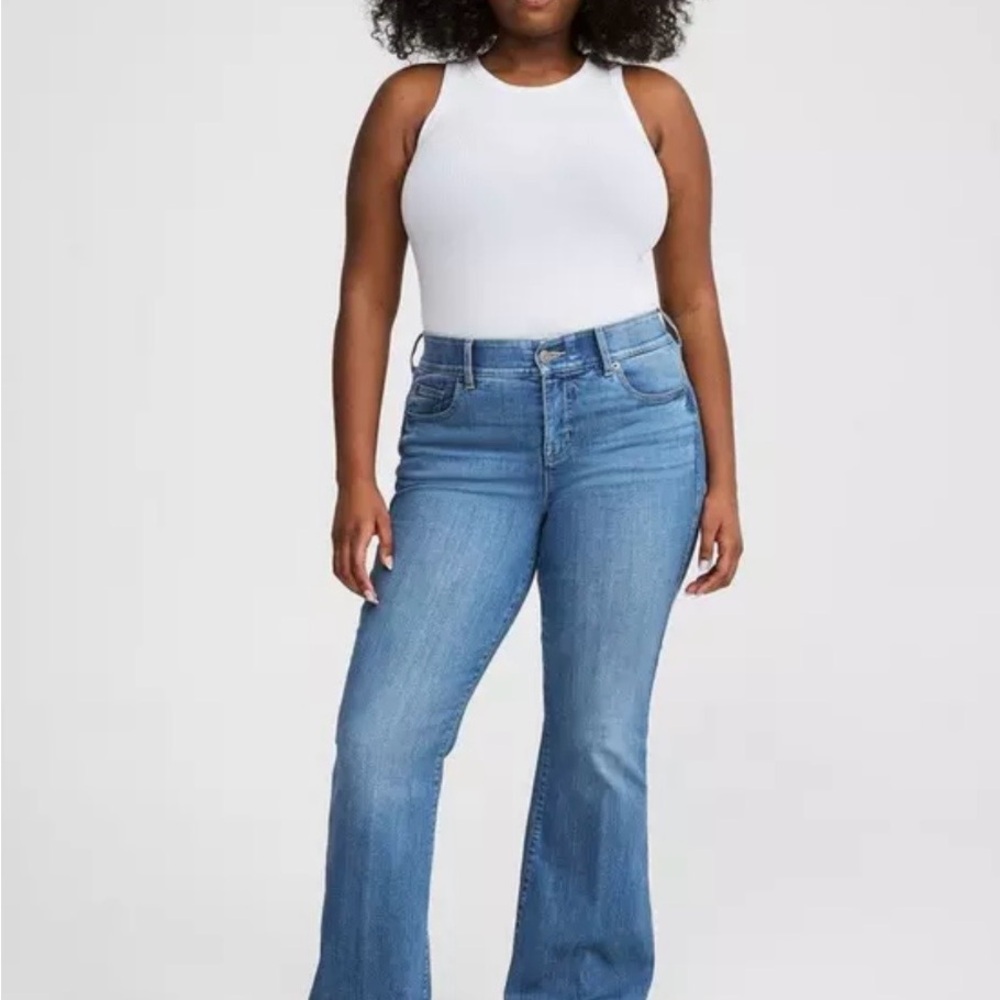 Torrid Bombshell Blue Flare Stretch Jeans - Size 28T